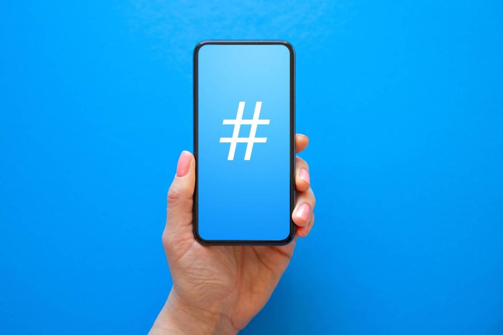 twitter marketing tips - hand holding mobile phone